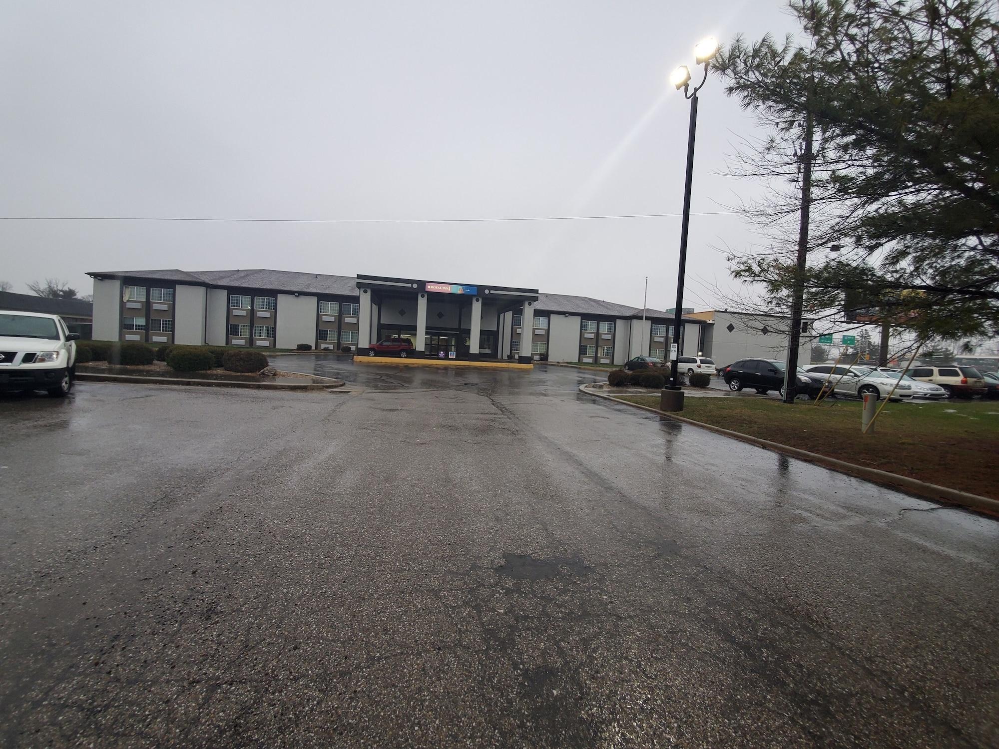 אינדיאנפוליס Royal Inn Hotel מראה חיצוני תמונה