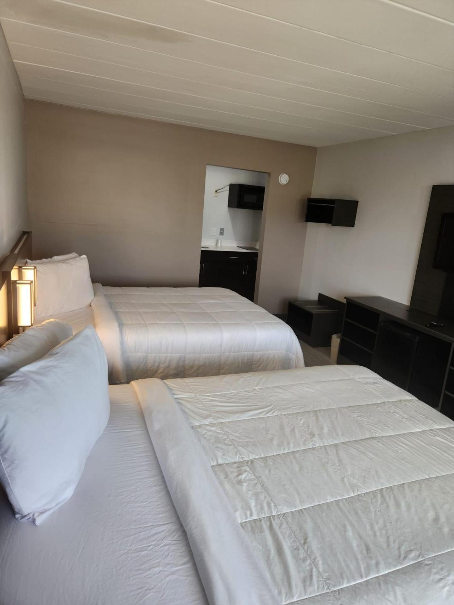 אינדיאנפוליס Royal Inn Hotel מראה חיצוני תמונה