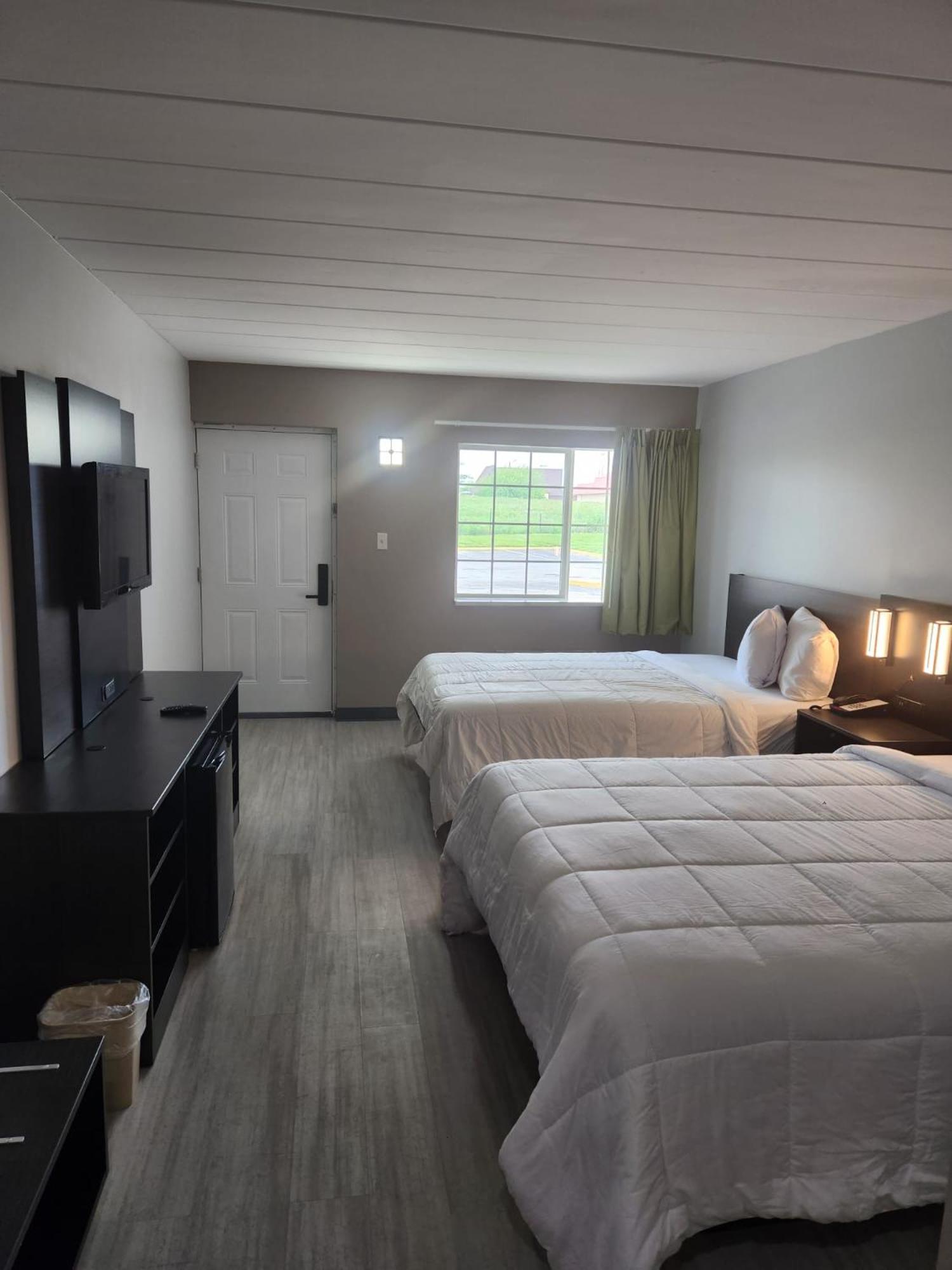 אינדיאנפוליס Royal Inn Hotel מראה חיצוני תמונה